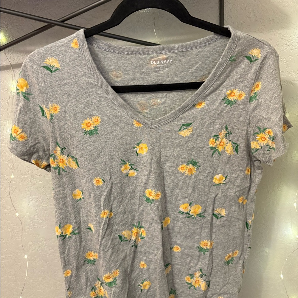 Old Navy Gray and Yellow Floral Women's Tee
